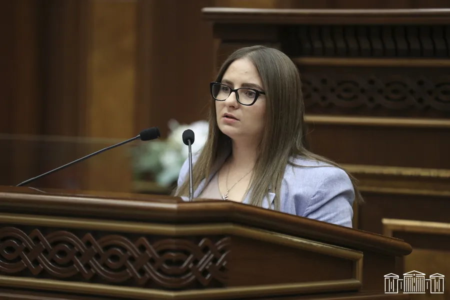 «Ձեզնից վախեցող չկա, մի քիչ համեստ պահեք ձեզ». Քրիստինե Վարդանյան